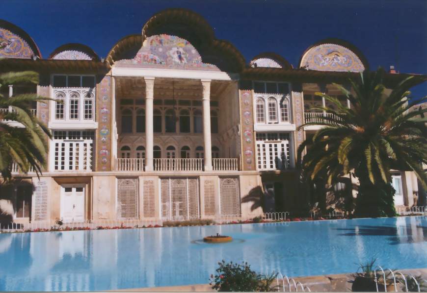 Shiraz - Palais im Rosengarten